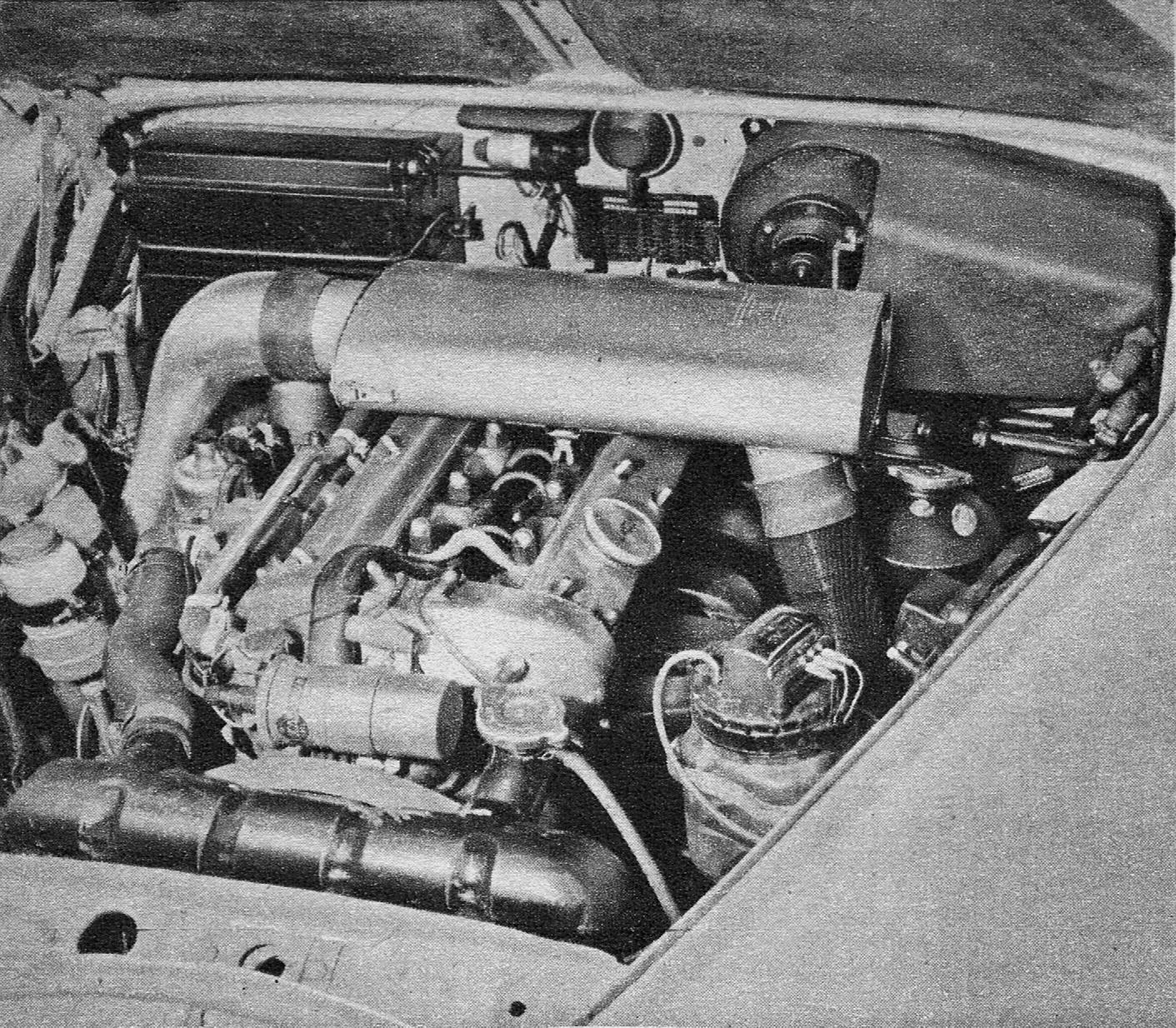 autocar road test pic 1965 03 19.jpg