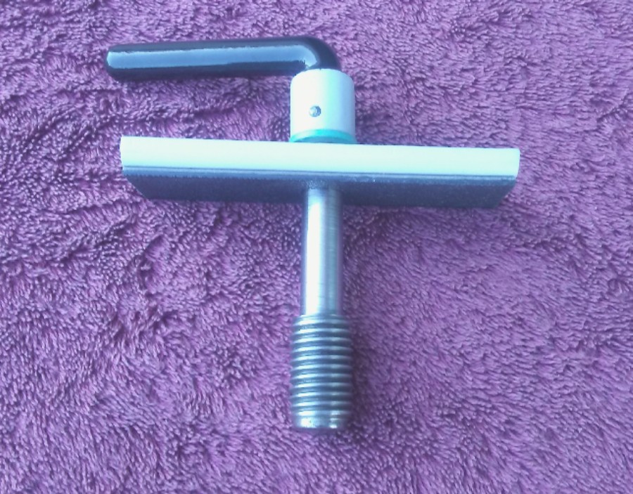 tire-clamp-3.jpg