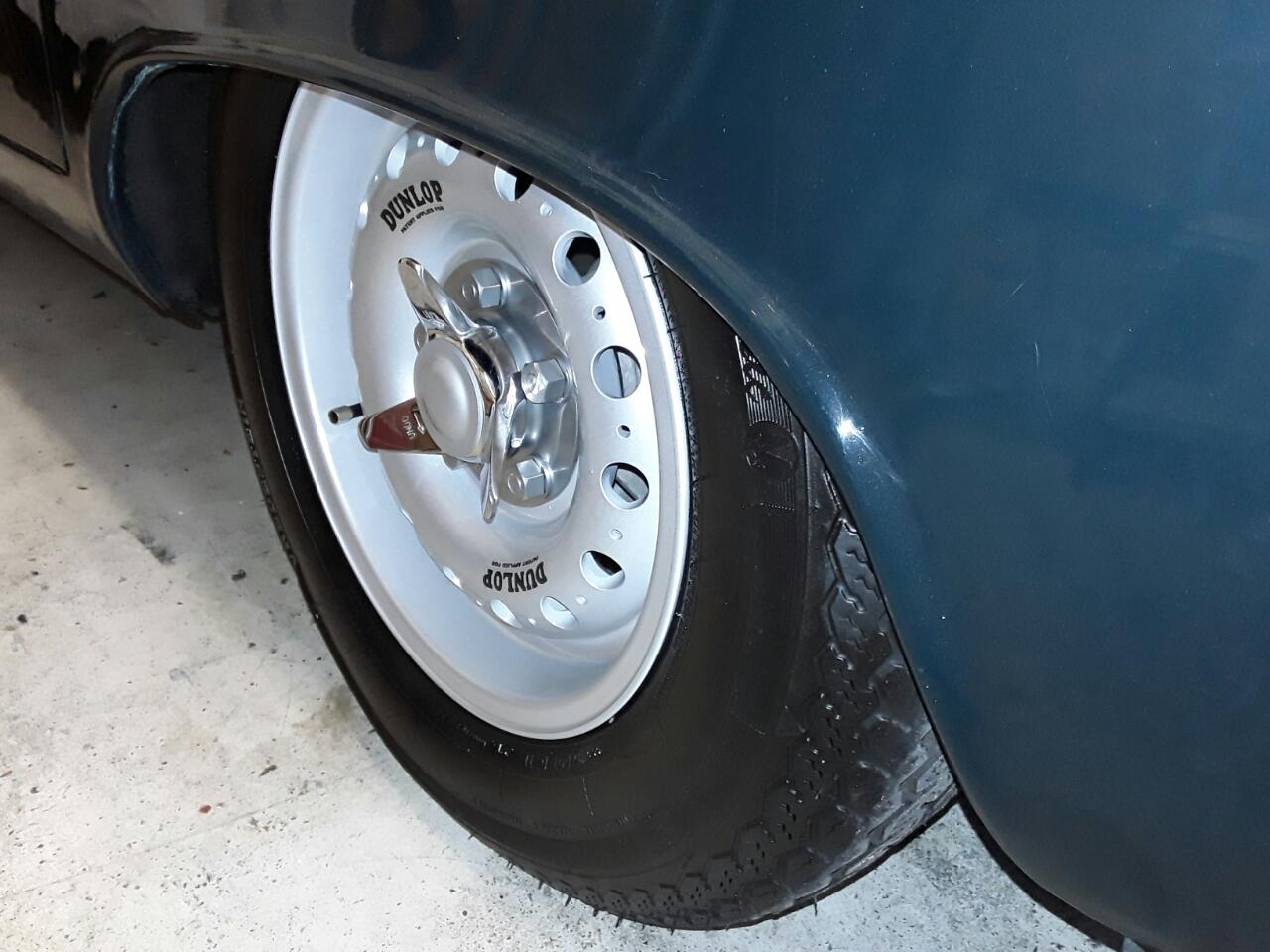 S Type  Dunlop Type wheels 3.jpg