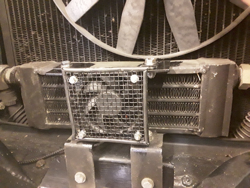 oil cooler fan.jpg
