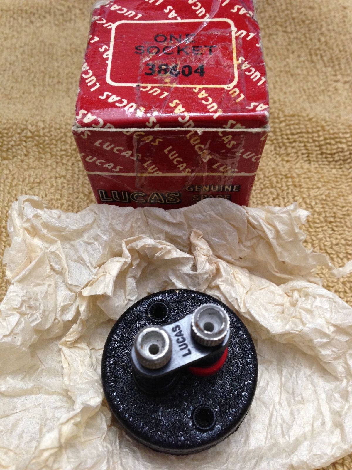 Accessory plug1.jpg