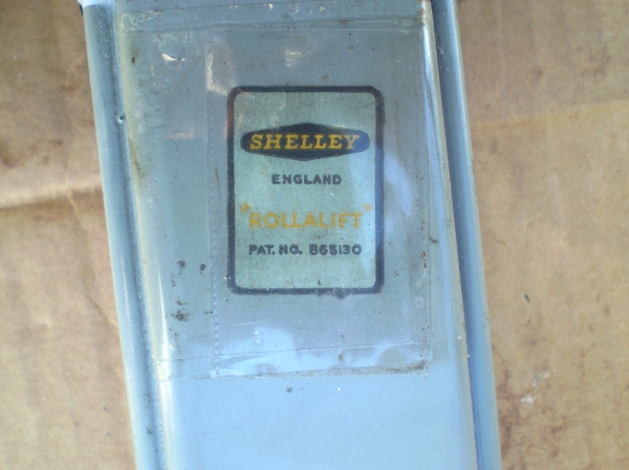 Shelley label on S type jack