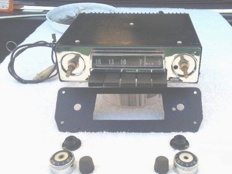 02-Radiomobile-radio.jpg